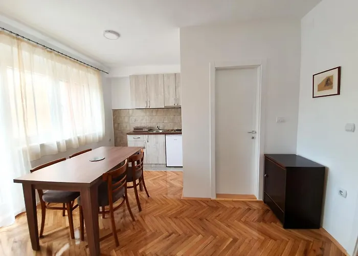 Smestaj Katarina * ソコバニャ